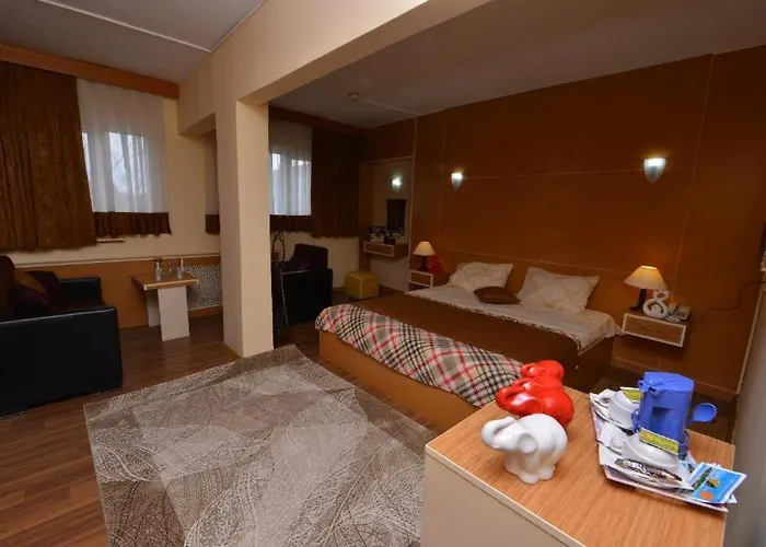 Florya شقة فندقية 2*