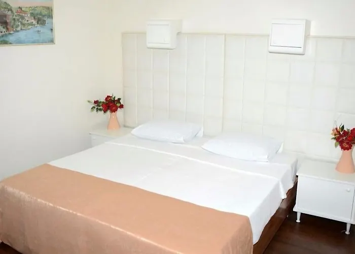 Florya شقة فندقية 2*