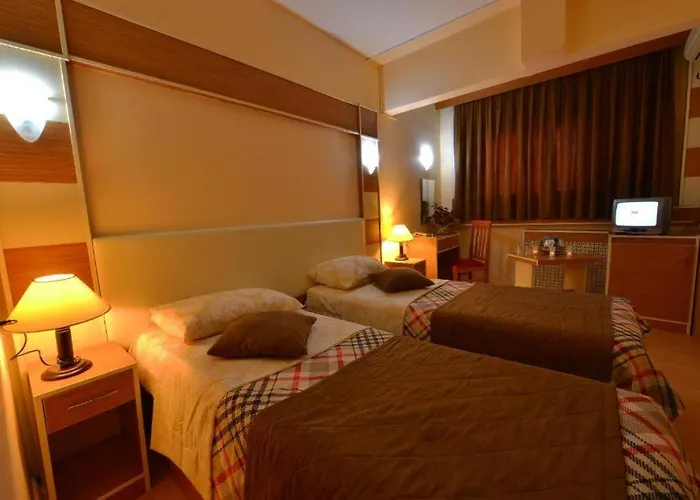 Aparthotel Florya 2*