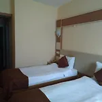 Aparthotel Florya 2*